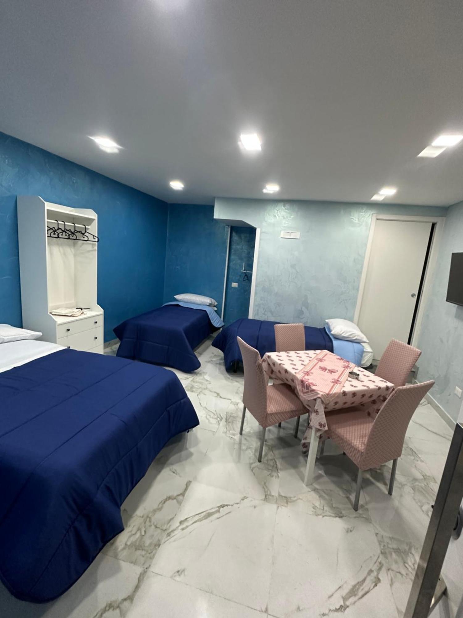 Blue House Apartment Naples Exterior photo
